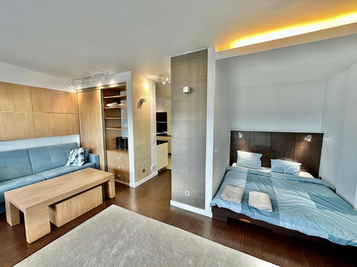 Top Metro X2 Fast Wifi 400 Mbs 70'Tv Netflix Hbo Max Appletv+ Disney+ Варшава Екстер'єр фото